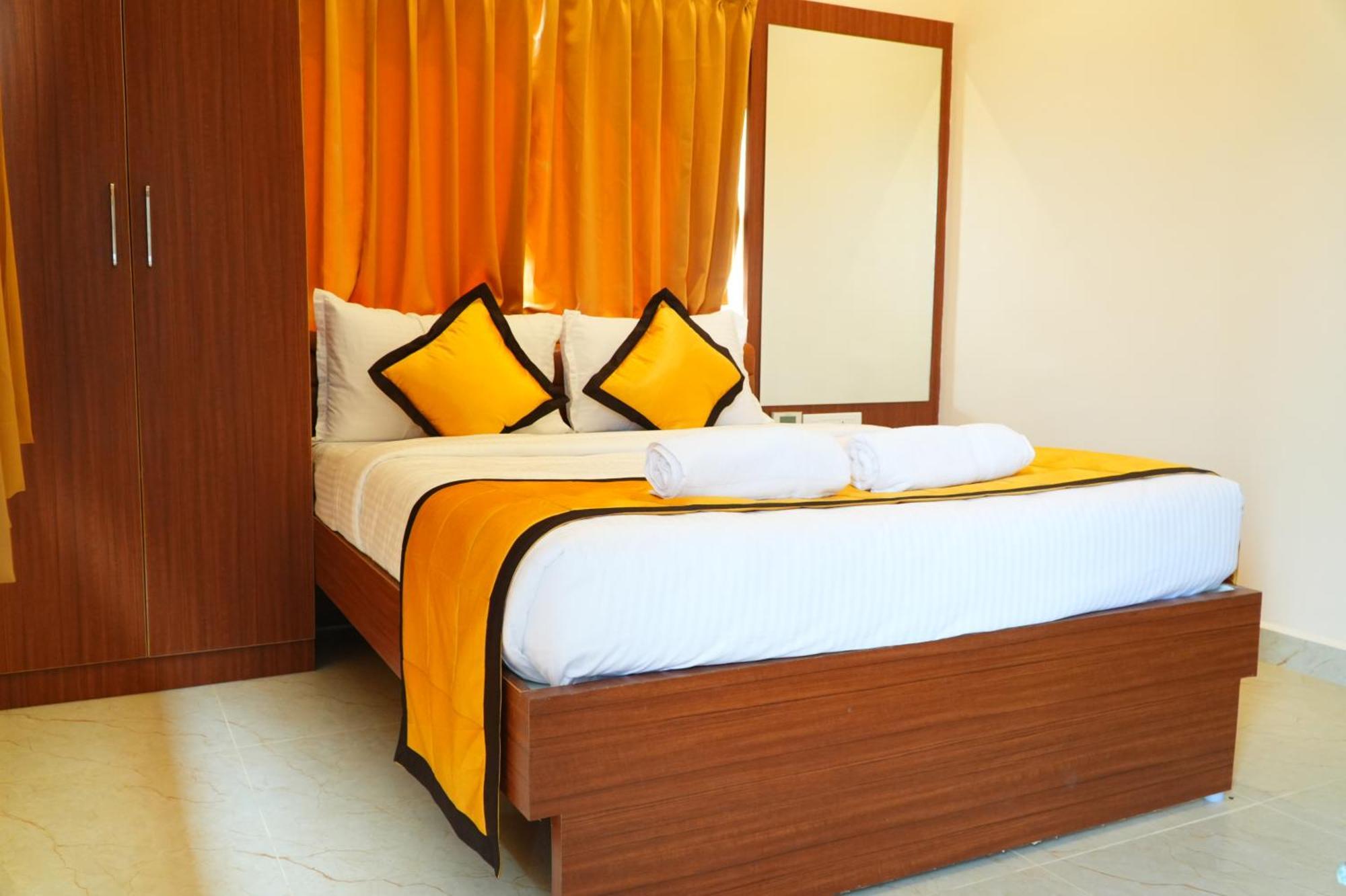 Uj Pallazzio - Business Class Luxury Hotel Tiruvannāmalai Εξωτερικό φωτογραφία