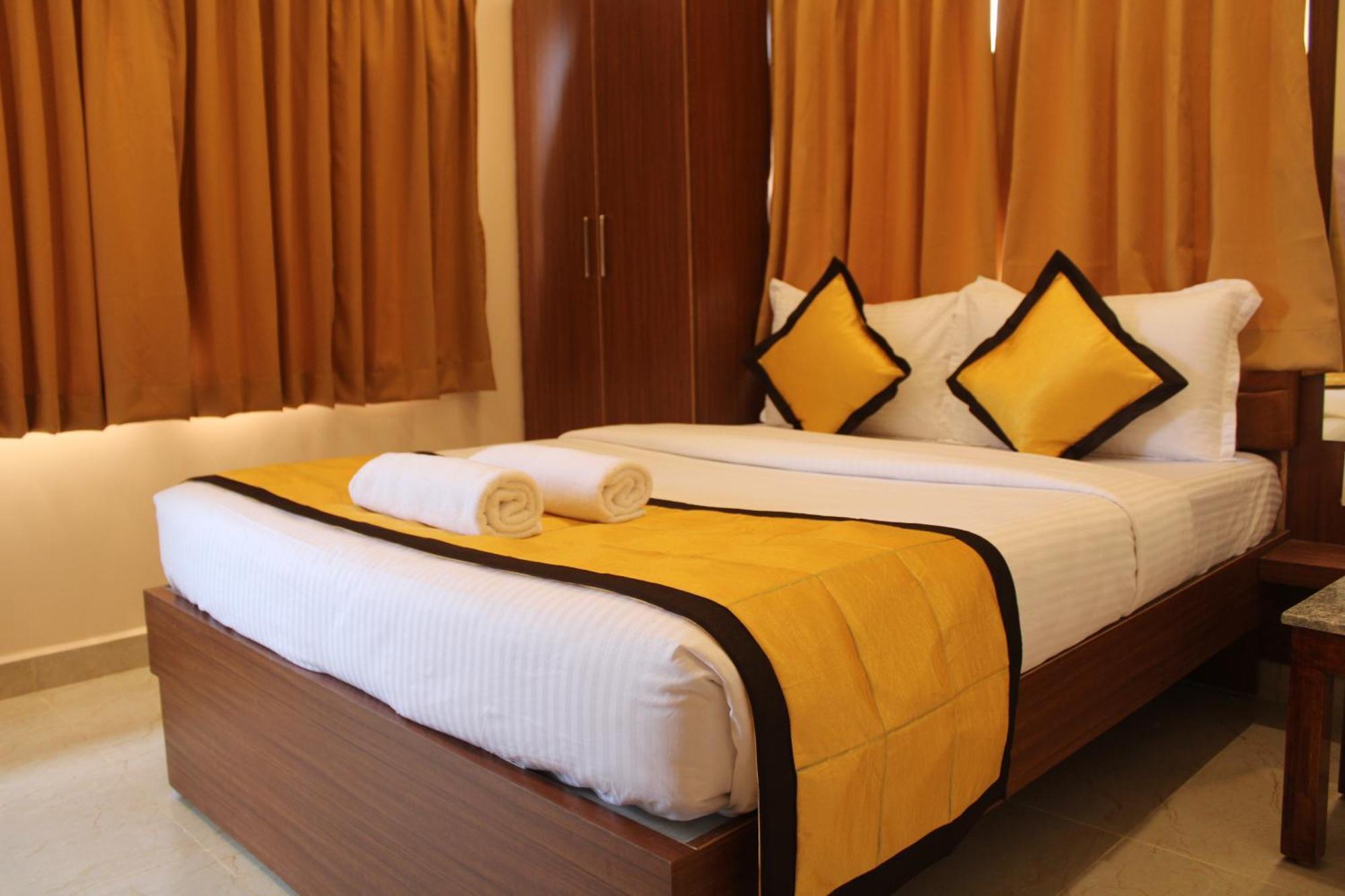 Uj Pallazzio - Business Class Luxury Hotel Tiruvannāmalai Εξωτερικό φωτογραφία