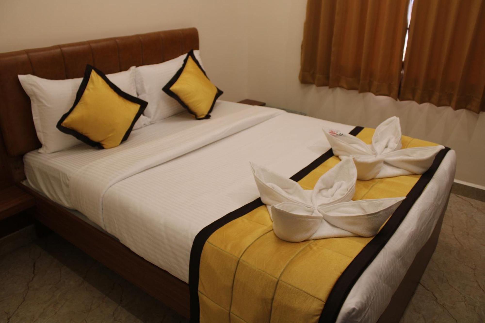 Uj Pallazzio - Business Class Luxury Hotel Tiruvannāmalai Εξωτερικό φωτογραφία