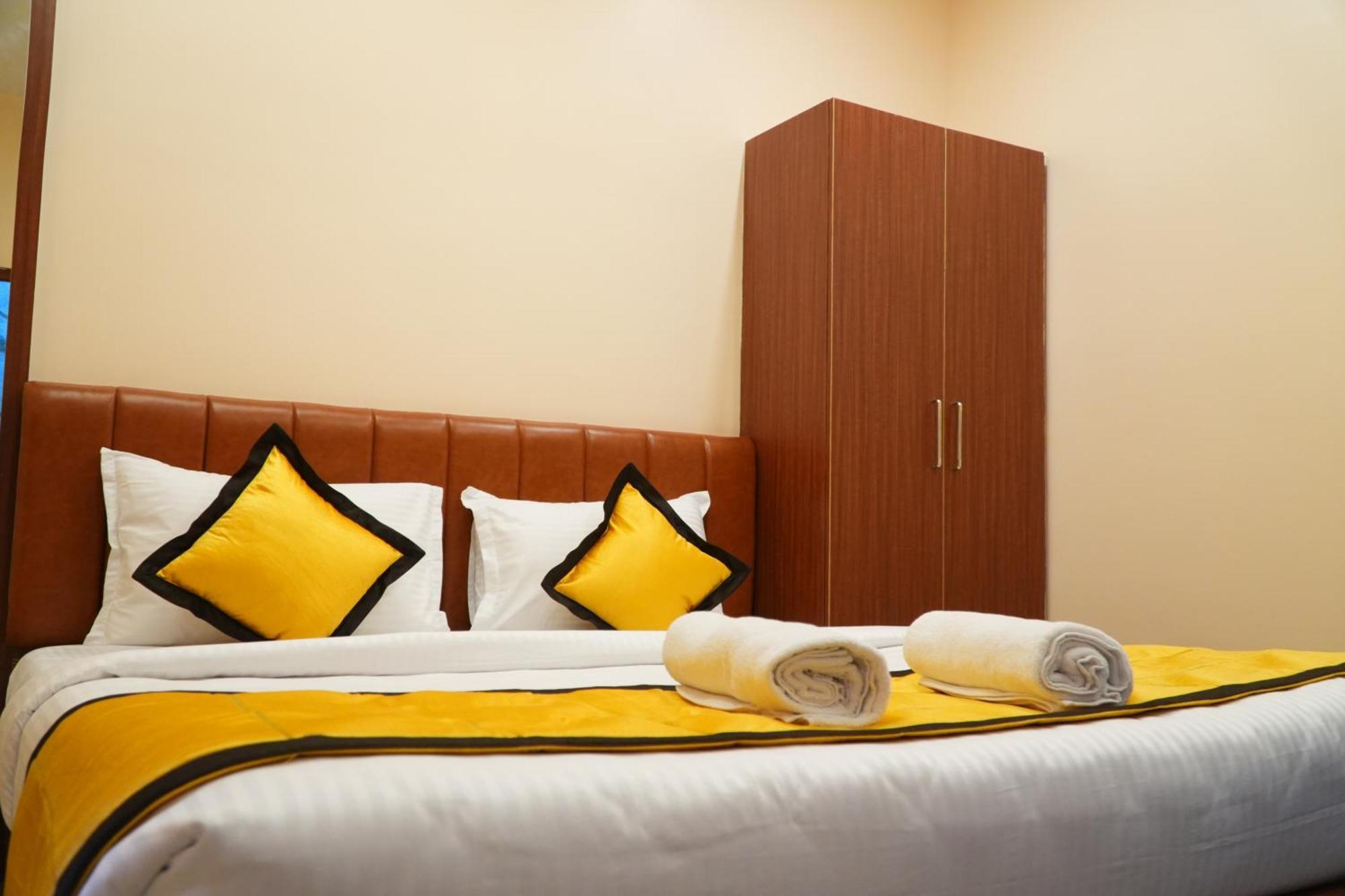 Uj Pallazzio - Business Class Luxury Hotel Tiruvannāmalai Εξωτερικό φωτογραφία