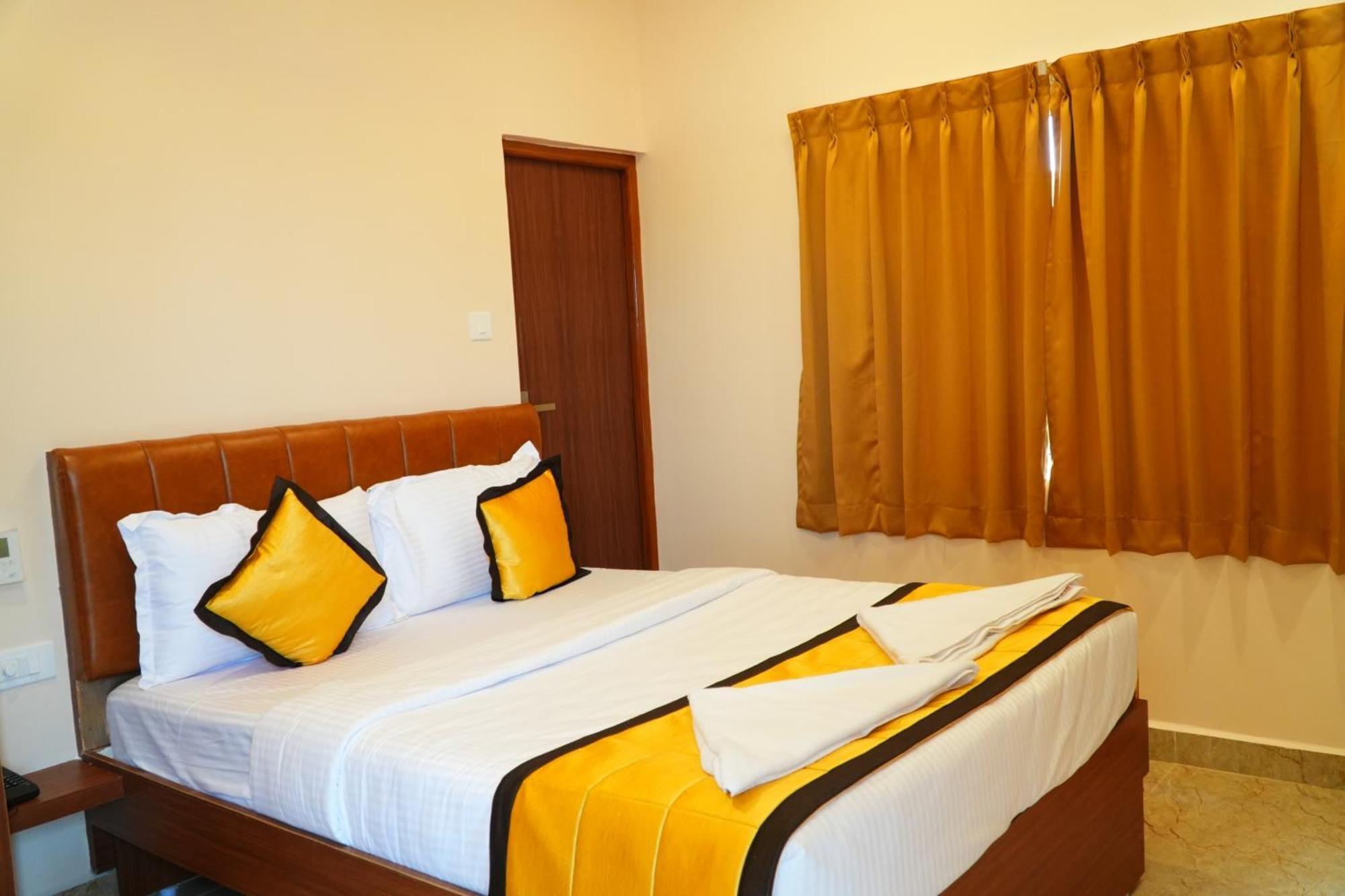 Uj Pallazzio - Business Class Luxury Hotel Tiruvannāmalai Εξωτερικό φωτογραφία