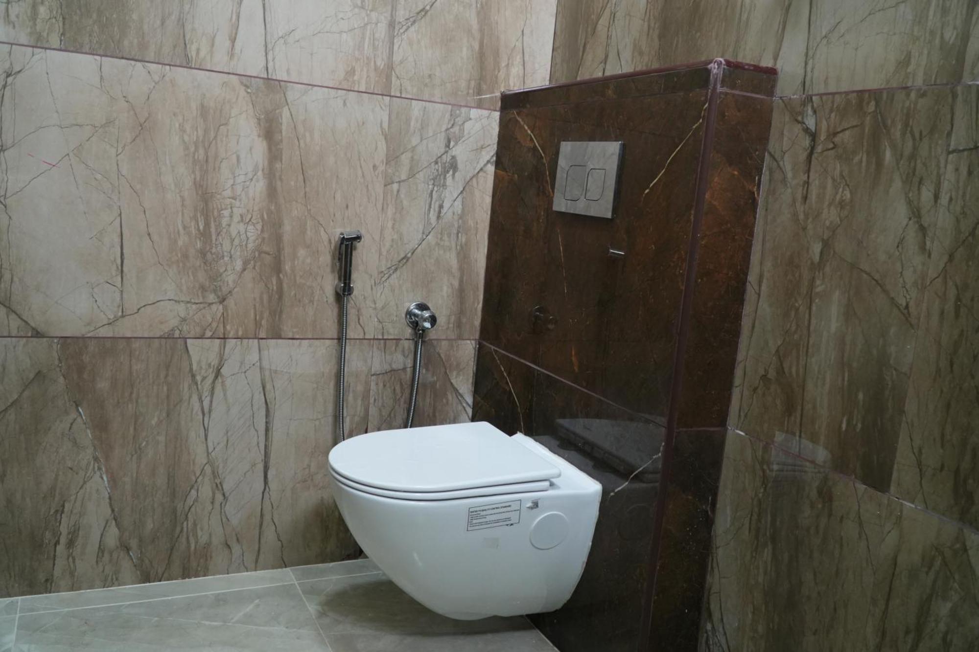 Uj Pallazzio - Business Class Luxury Hotel Tiruvannāmalai Εξωτερικό φωτογραφία