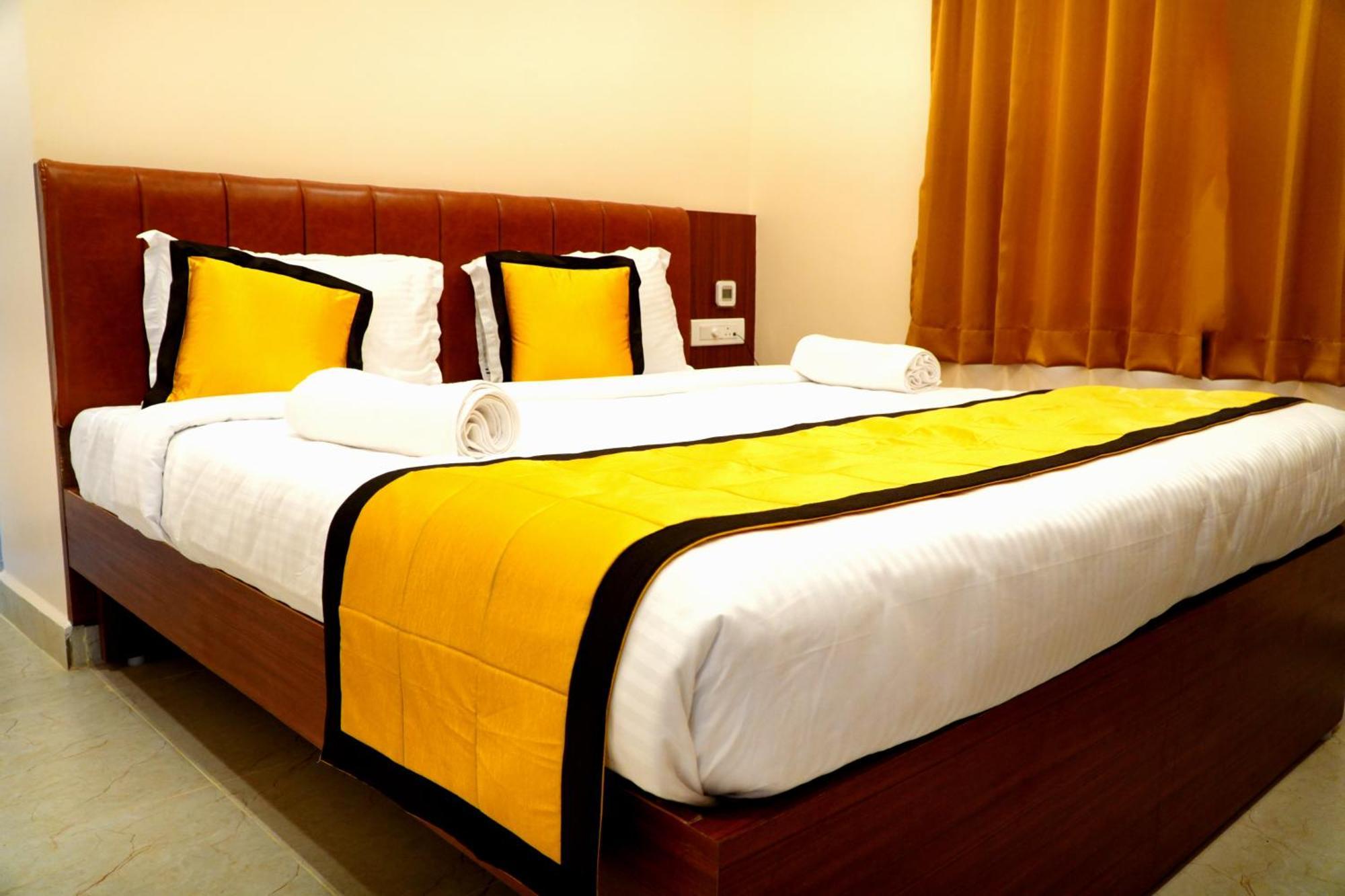 Uj Pallazzio - Business Class Luxury Hotel Tiruvannāmalai Εξωτερικό φωτογραφία