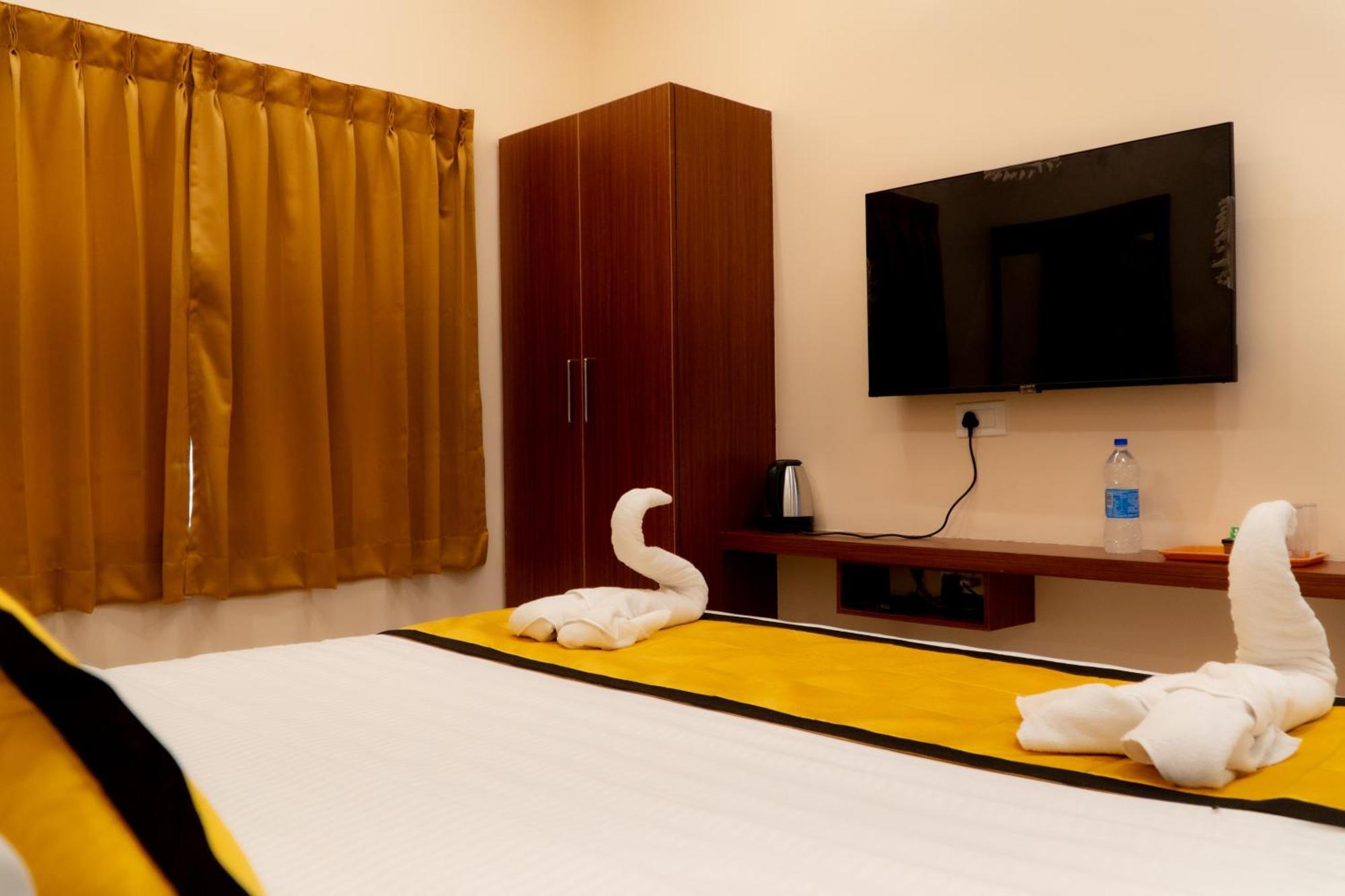 Uj Pallazzio - Business Class Luxury Hotel Tiruvannāmalai Εξωτερικό φωτογραφία
