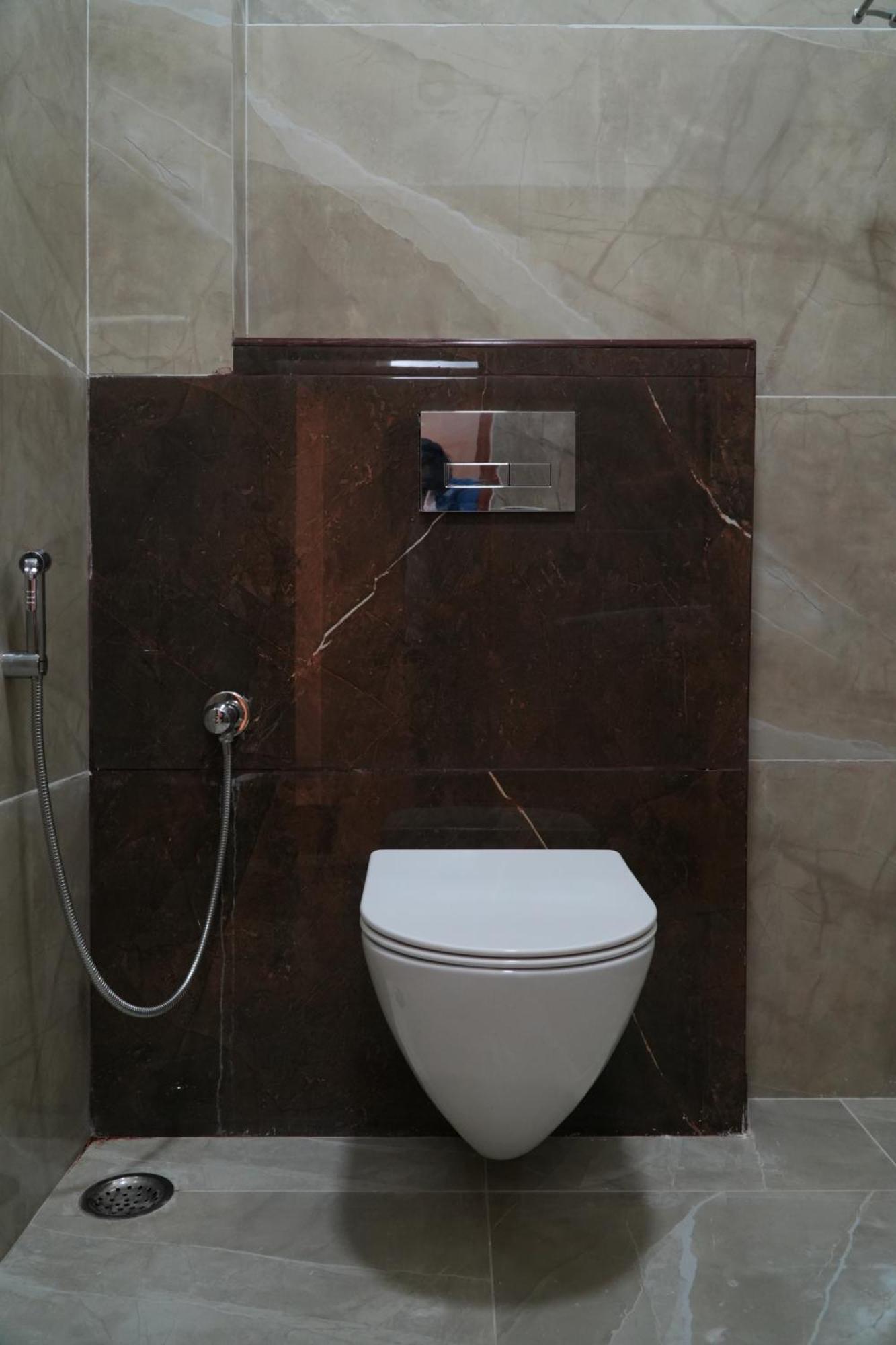 Uj Pallazzio - Business Class Luxury Hotel Tiruvannāmalai Εξωτερικό φωτογραφία