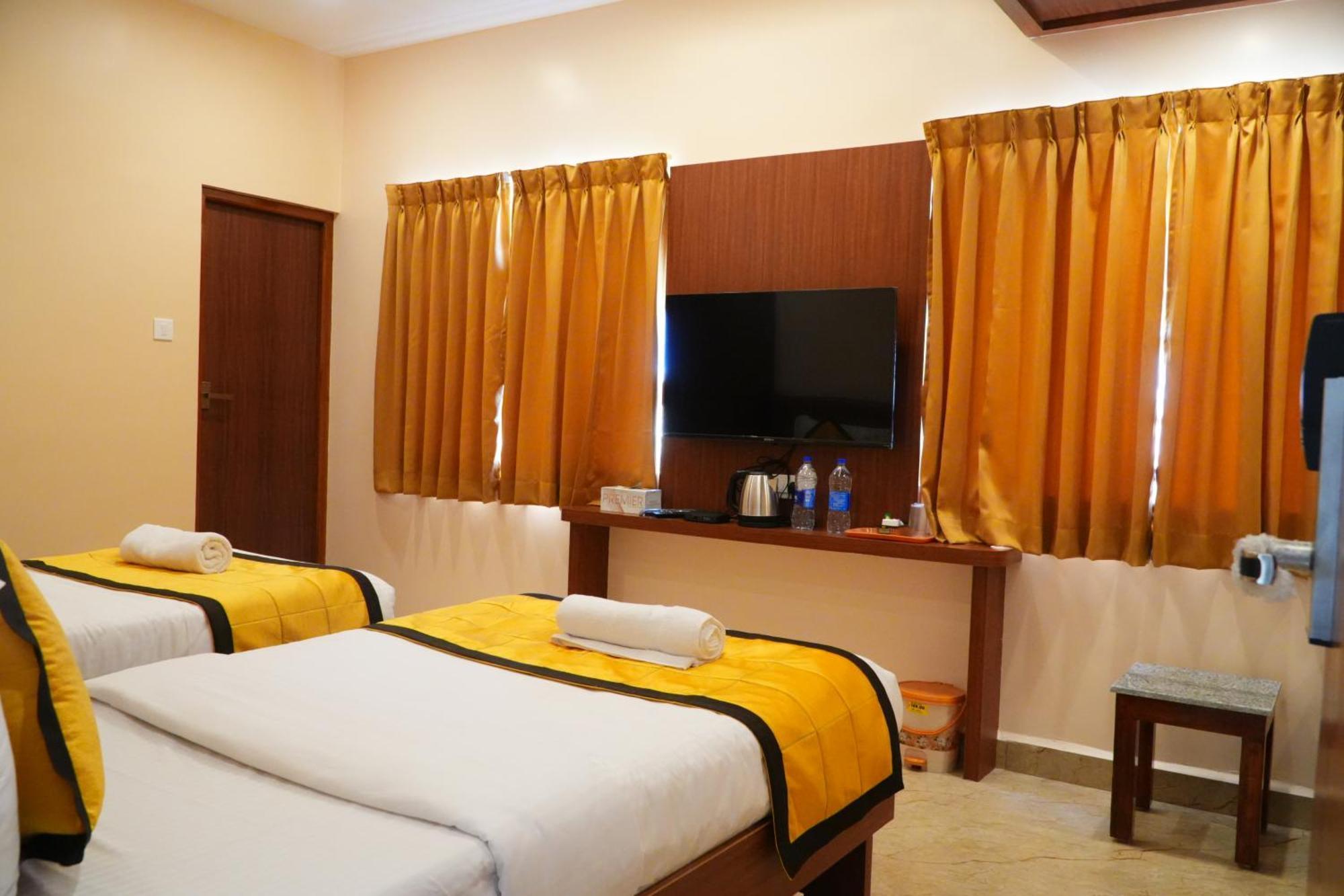 Uj Pallazzio - Business Class Luxury Hotel Tiruvannāmalai Εξωτερικό φωτογραφία