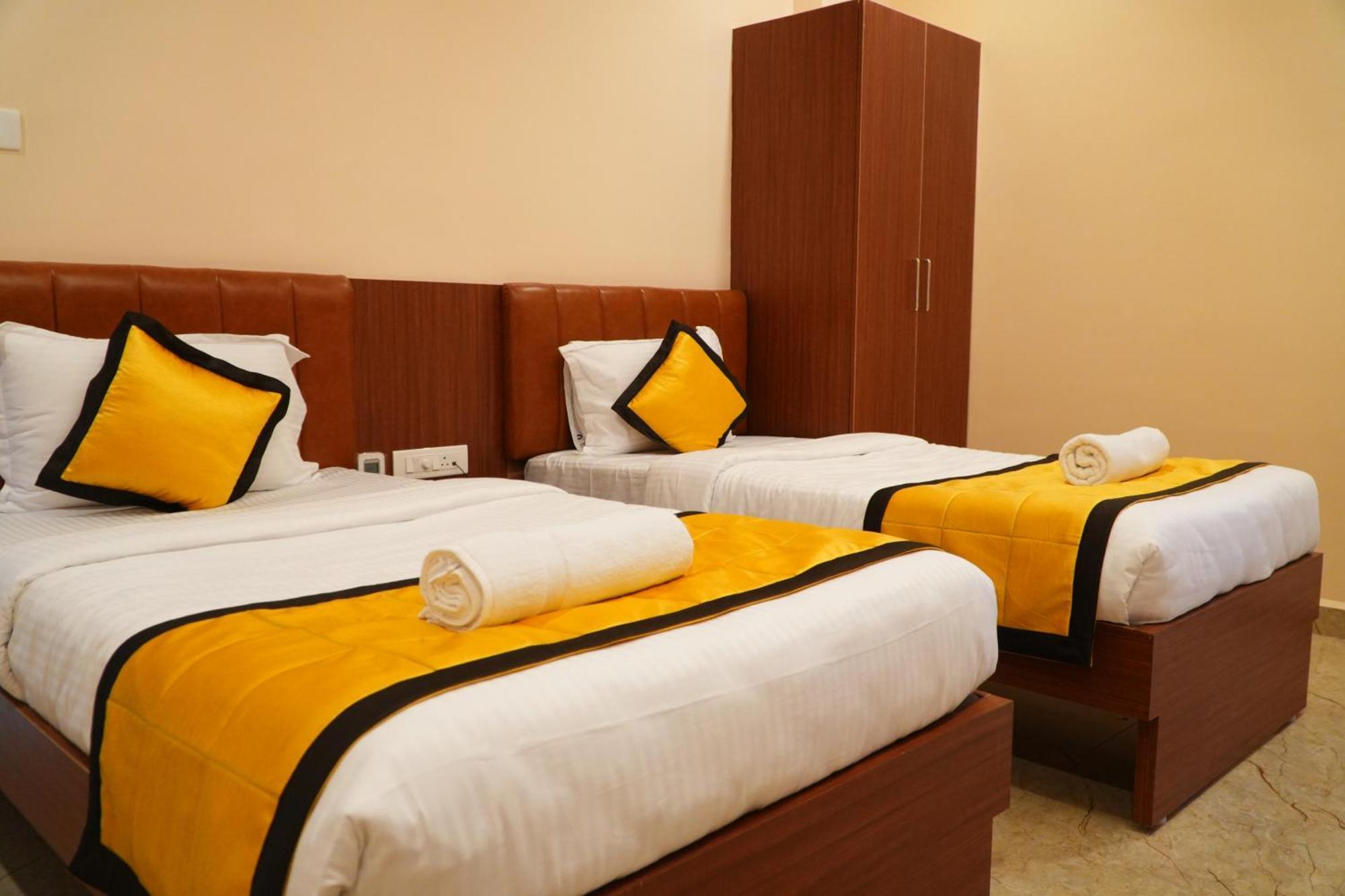 Uj Pallazzio - Business Class Luxury Hotel Tiruvannāmalai Εξωτερικό φωτογραφία